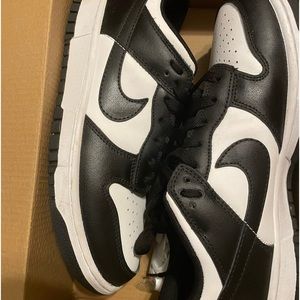 Women’s Dunk Low “Black White” 8.5